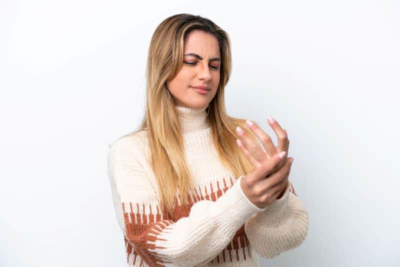 blonde in pain after suffering hamster bite marks